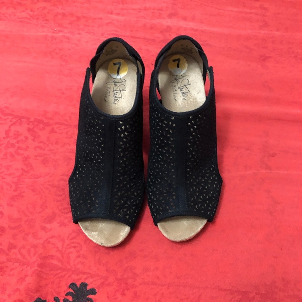 Black wedge sandals